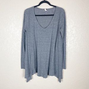 Free People grey long sleeve knit shirt